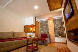 Апартаменты Apartments Tango Колашин Апартаменты с видом на сад-17