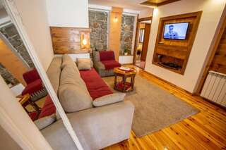 Апартаменты Apartments Tango Колашин Апартаменты с видом на сад-26